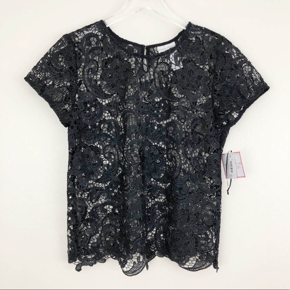 Bisou Bisou | NWT Short Sleeved Lace Top